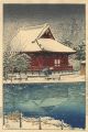 Snow at Shinobazu Benten Shrin......