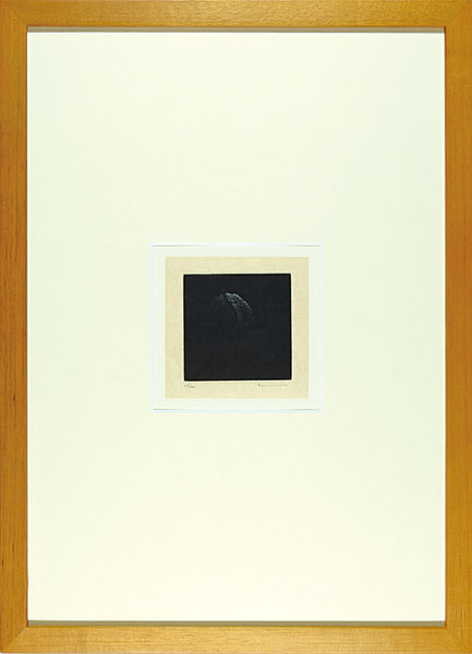 Hamaguchi Yozo “Blue Walnuts”