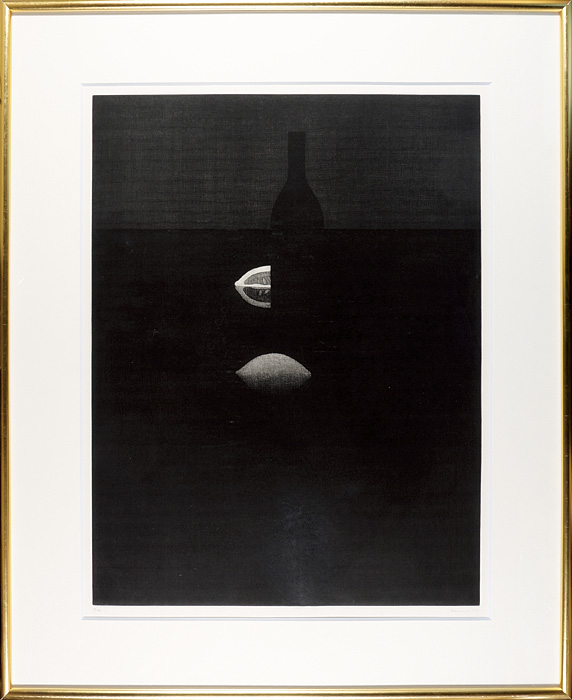 Hamaguchi Yozo “Bottle with Lemon and Quarter Lemon”