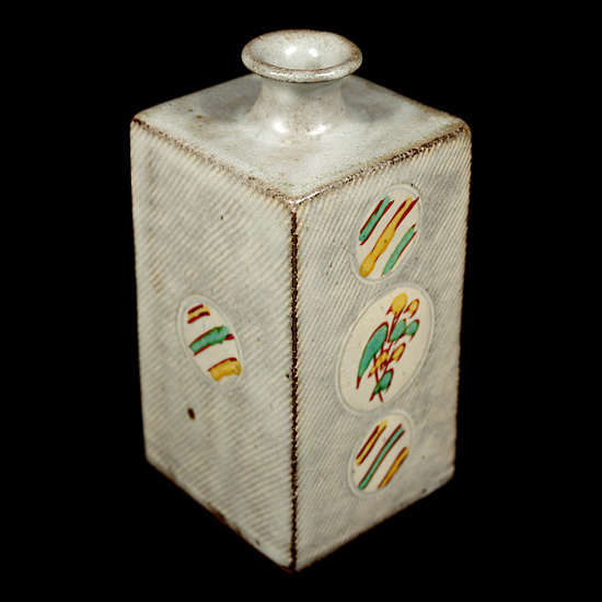Shimaoka Tatsuzo “Inlaid Akae Square pot”