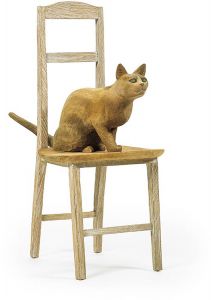 椅子の上の猫